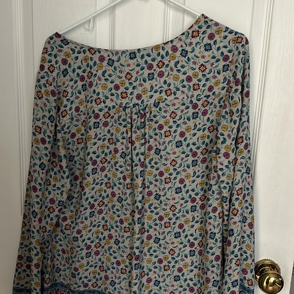 Octavia Large blouse flowered pattern long sleeve - Picture 9 of 11
